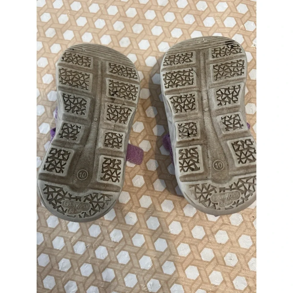 Oshkosh B'Gosh Iridescent Sandals Toddler Size‎ 10
